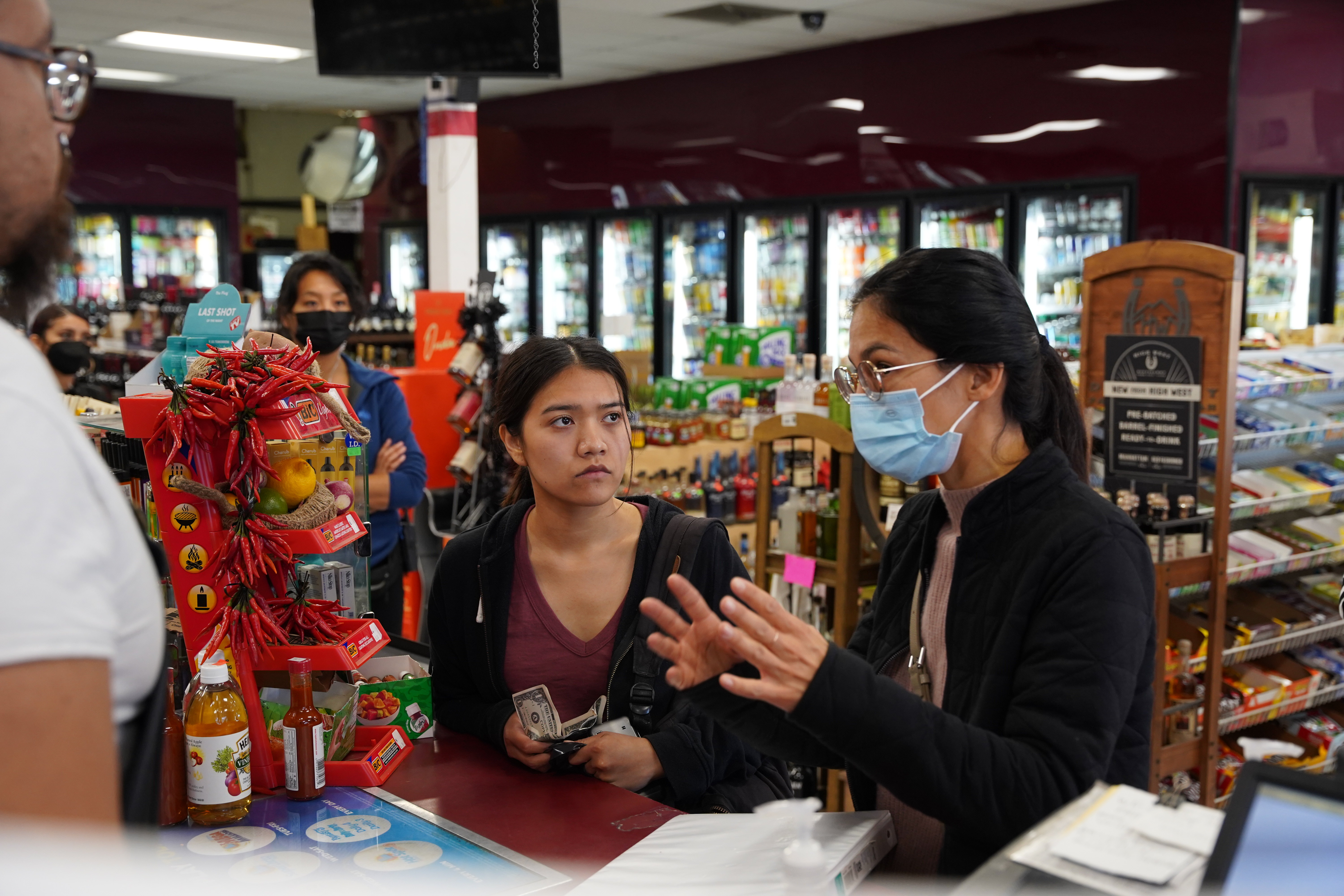 Happy Ending still 4